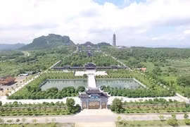 Bộ Tài nguyên và Môi trường trả lời về việc cấp hàng ngàn ha đất để doanh nghiệp xây chùa