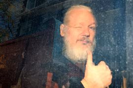 Ông Trump không biết trước vụ bắt giữ Julian Assange