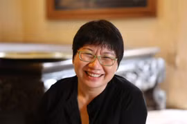 " Với phụ nữ chọn nghề báo là đã thêm một gánh nặng trên vai..."