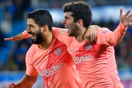 Vòng 34 La Liga: Barcelona tiến sát chức vô địch