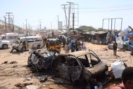 Nổ bom xe ở Somalia làm 90 người thiệt mạng