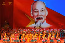 “Hát về Người”