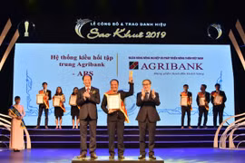 Phát huy tinh thần xung kích chuyển đổi số, Agribank được vinh danh tại 2 hạng mục Giải thưởng Sao Khuê 2019