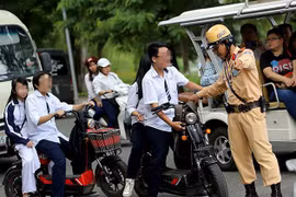 Xử phạt hơn 30.000 trường hợp vi phạm giao thông trong tháng cao điểm