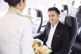 Những nỗ lực trong cuộc đua “đúng giờ” của ngành hàng không Việt Nam