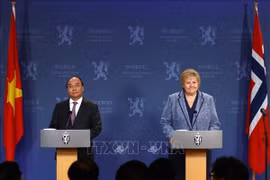 Thủ tướng Nguyễn Xuân Phúc hội đàm với Thủ tướng Na Uy Erna Solberg