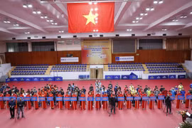 Khai mạc Giải bóng bàn các câu lạc bộ Hà Nội mở rộng tranh Cúp Báo Hànộimới lần thứ 7