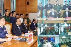 Thủ tướng Nguyễn Xuân Phúc trò chuyện với Cảnh sát biển Việt Nam qua hệ thống vệ tinh