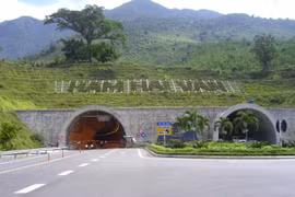 Minh bạch, thẳng thắn và mang tính xây dựng