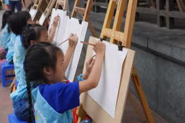 Nhiều ước nguyện ý nghĩa từ cuộc thi vẽ tranh quốc tế “Em yêu Hà Nội - Thành phố vì hòa bình”