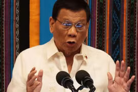 Ông Duterte "bật đèn xanh" cho người dân Philippines bắn quan chức tham nhũng