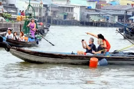 Thủ tướng yêu cầu nghiên cứu thông tin báo chí phản ánh để phát triển du lịch bền vững