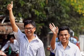 Hai nhà báo đạt giải Pulitzer được Myanmar trả tự do