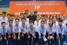 Huyền thoại Ryan Giggs của M.U cùng PVF chung tay phát triển bóng đá học đường tại Nghệ An, Hà Tĩnh