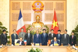 Văn phòng Chính phủ và AFD ký hợp tác phát triển Chính phủ điện tử