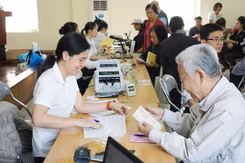 Sẽ chi trả lương hưu và trợ cấp bảo hiểm xã hội qua thẻ điện tử