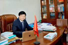 Sự thật và lẽ phải đang chờ ta lên tiếng