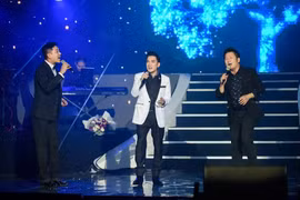 Bằng Kiều, Tuấn Hưng và Quang Hà gây ấn tượng tại liveshow "Đứng lên"