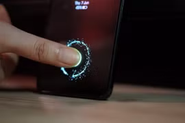 Điện thoại màn hình LCD tích hợp vân tay dưới màn hình sắp được Huawei ra mắt