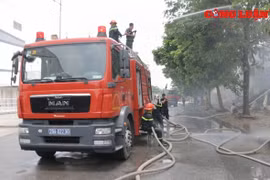 Hà Nội: Hiện trường vụ cháy nhà xưởng tại khu công nghiệp Sài Đồng B
