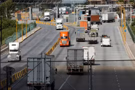 Mexico cảnh báo không tiếp nhận lại những người nhập cư trái phép
