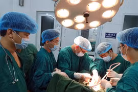 Cần có chính sách bảo đảm an toàn cho cán bộ, nhân viên ngành y tế