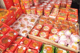 Siết chặt Kiểm tra thị trường Tết Trung thu phòng ngừa ngộ độc thực phẩm