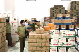 Phát hiện thuốc trừ sâu Schesyntop 500WG giả, hộ kinh doanh hoang mang