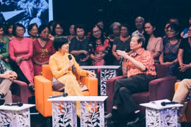 Nhạc sĩ Nguyễn Thụy Kha lần đầu chia sẻ về xuất xứ bài thơ được lưu giữ ở Đại học Havard