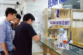 Tiếp tục điều chỉnh giá dịch vụ ngành y tế