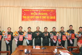 Bổ nhiệm chính ủy và chỉ huy trưởng Bộ chỉ huy quân sự tỉnh Thừa Thiên Huế