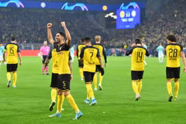 Thắng ngược Inter Milan, Dortmund bám đuổi ngôi đầu ở bảng "Tử thần"