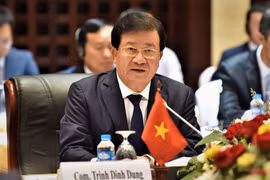 Việt Nam luôn mong muốn đất nước Lào phát triển ổn định và phồn vinh