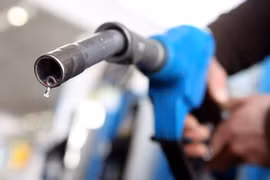 Hà Nội xử phạt hành chính gần 700 triệu đồng từ 20 vụ gian lận xăng dầu