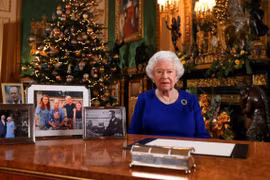 Nữ hoàng Anh kêu gọi hàn gắn sau 1 năm đầy rối ren với Brexit