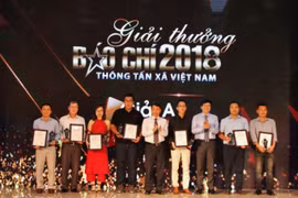 Trao Giải báo chí Thông tấn xã Việt Nam năm 2018
