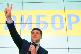 Diễn viên hài vươn lên dẫn trước trong cuộc bầu cử Tổng thống Ukraina