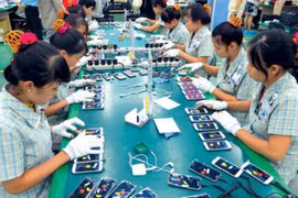 Công nghiệp điện tử Việt Nam: Khi niềm tin ký thác sai nơi, nhầm chỗ