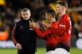 Sheffield United vs MU: Solskjaer thấp thỏm vì Pochettino