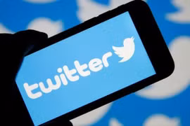 Quảng cáo liên quan chính trị bị cấm trên Twitter từ 22/11