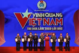 19 tập thể, cá nhân được tôn vinh trong Chương trình “Vinh quang Việt Nam”
