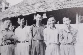 Hành trình 40 năm cho một địa chỉ đỏ