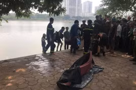 Hà Nội: Phát hiện thi thể một nam thanh niên nổi trên hồ Linh Đàm