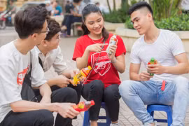Hàng chục nghìn giải thưởng khuyến mãi hè của Tân Hiệp Phát đã đến với khách hàng