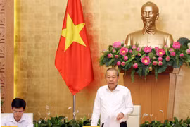 Không nên để xảy ra tình trạng giành giật phi công trong nước