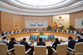 Thủ tướng: Đảm bảo tăng trưởng kinh tế cùng với giải quyết toàn diện các vấn đề xã hội