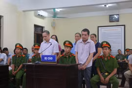 Hà Giang: Hoãn xử gian lận thi cử vì 122 người liên quan vắng mặt
