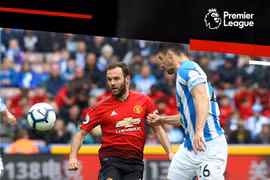 Hòa Huddersfield, Manchester United hết cơ hội vào top 4