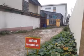 Quận Đống Đa (Hà Nội): Trường xây xong, học sinh không được học... vì chưa có đường vào