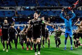 Quật ngã Juventus, Ajax Amstecdam hiên ngang vào bán kết
